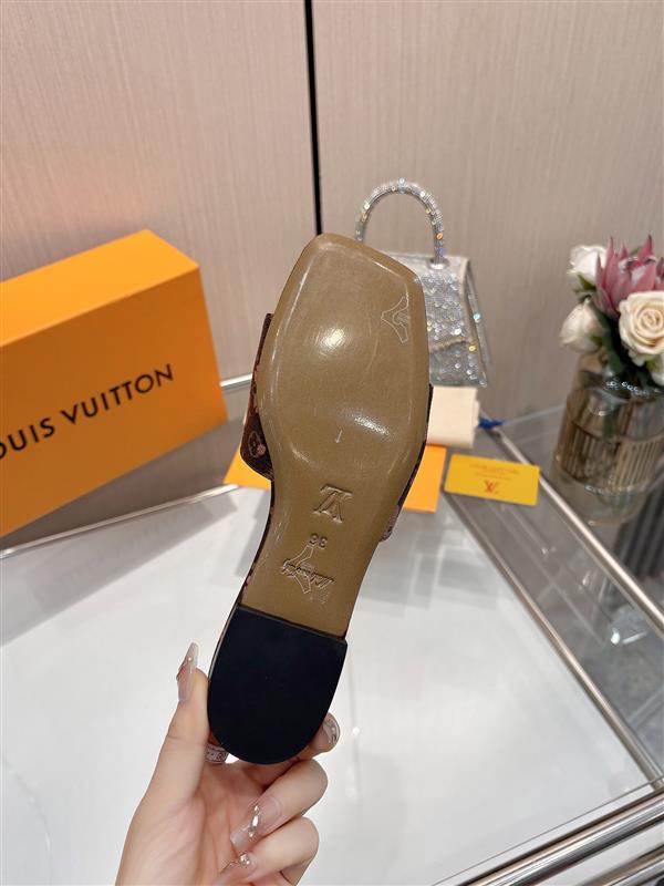 20251128184534771 270